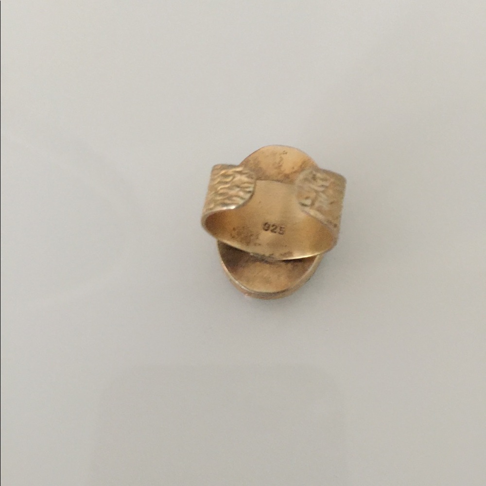 Ring - Picture 3 of 3